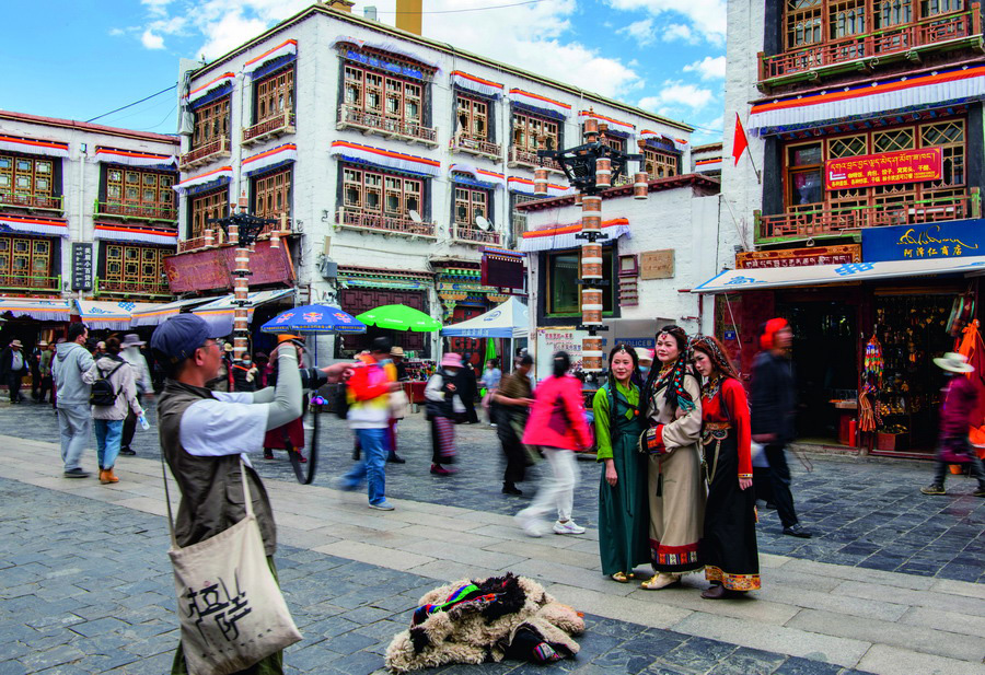Read more about the article 八廓街：拉薩最值得清晨五點出門的地方