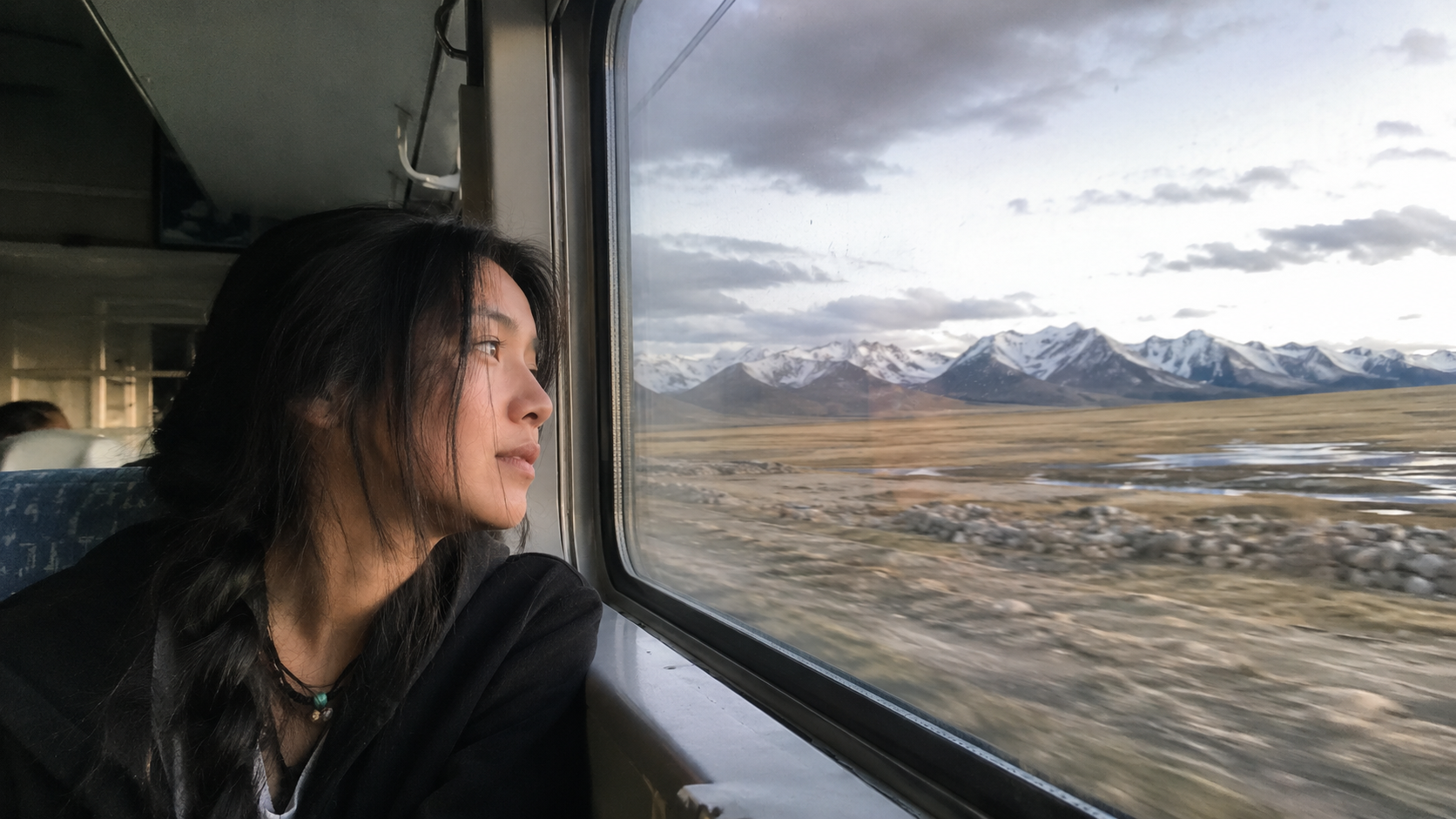 Read more about the article 青藏鐵路旅行指南：路線、車廂、沿途風景與購票 FAQ